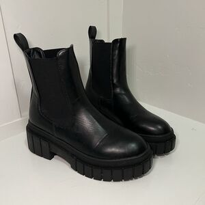 Faux Leather Chunky Cleated Platform Chelsea Boots Black Unbranded Lightly Used